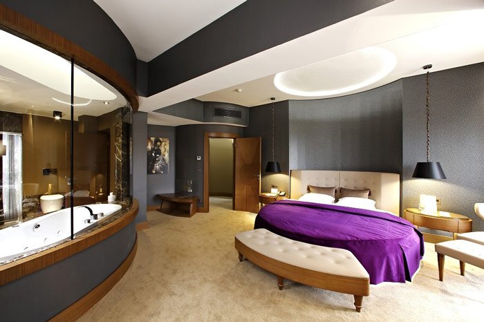 Almira Hotel